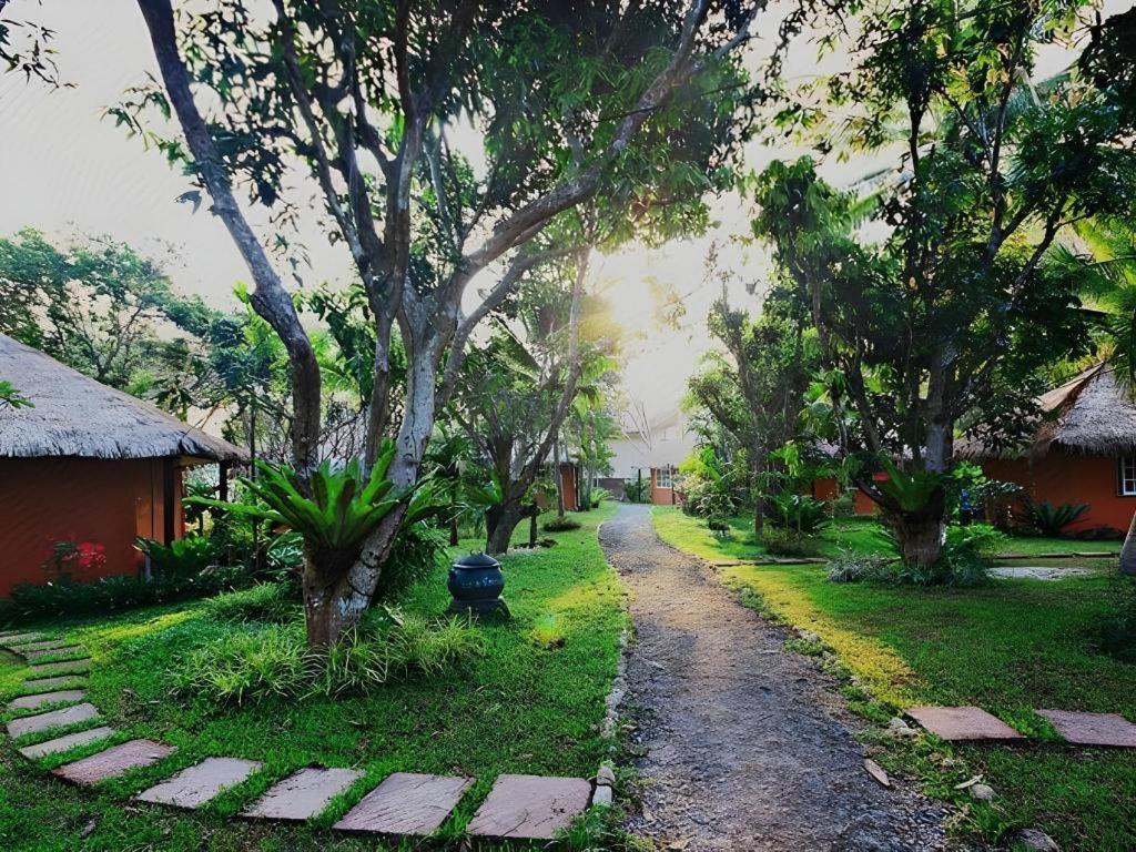 Natural Park Resort De Wang Thong Phitsanulok Buitenkant foto