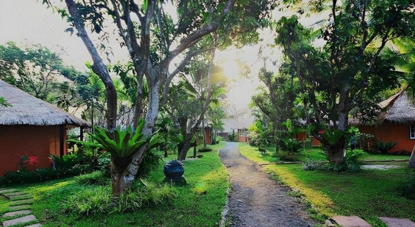 Natural Park Resort De Wang Thong Phitsanulok Buitenkant foto